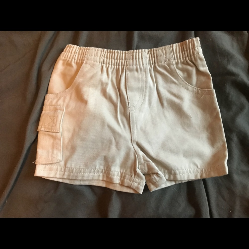 0-3 month shorts- New never worn